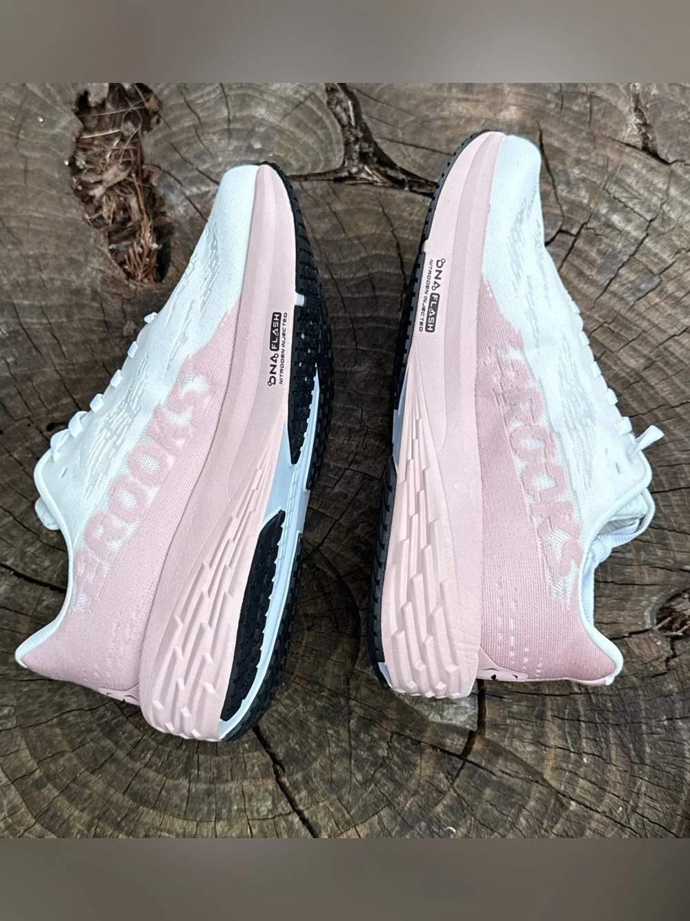Brooks Launch 11 [1204391B164] Women Running/Pink shoes size 7